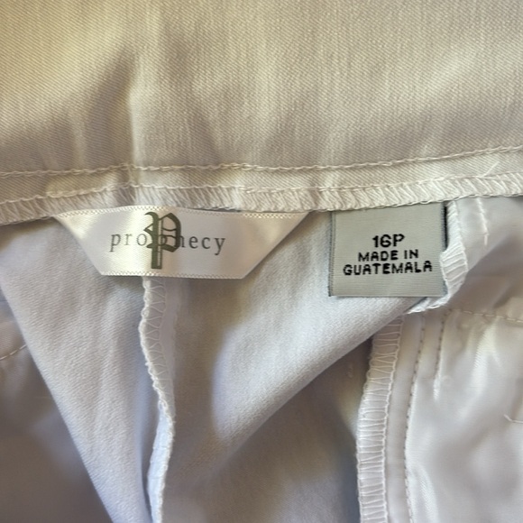 NWT Prophecy Women's 16P White Comfort Waistband Stretch Capri Pants - Picture 4 of 5